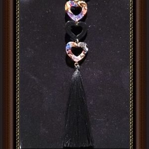 🌞NWT Triple marble heart & tassel long necklace